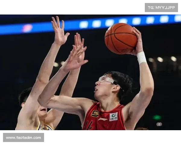 CBA中文解说全面解析中国篮球联赛精彩瞬间与赛场背后的故事 CBA中文解说全面解析中国篮球联赛精彩瞬间与赛场背后的故事